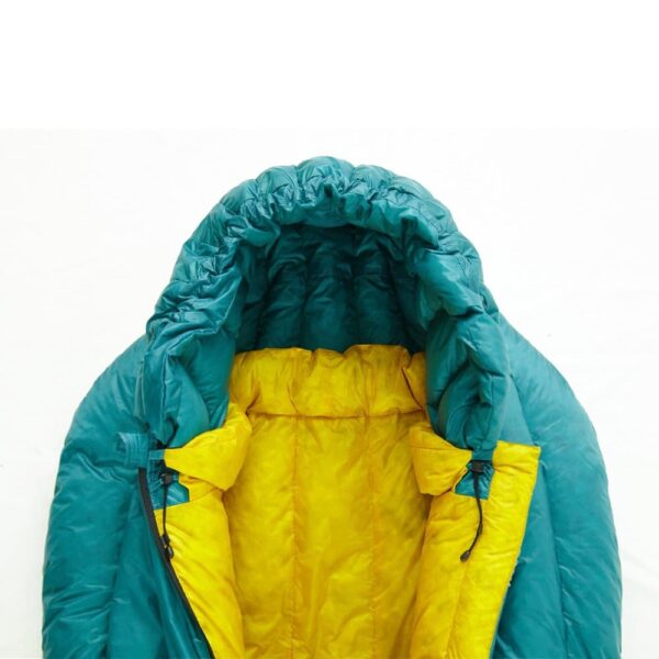 Down sleeping bag ROCK FRONT 600 hood - photo