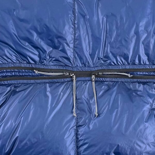 two way zipper of the sleeping bag 150 Cube UL Bag